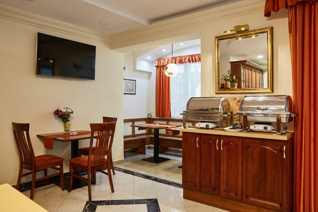 Gold House Pension Balatonfüred Екстериор снимка