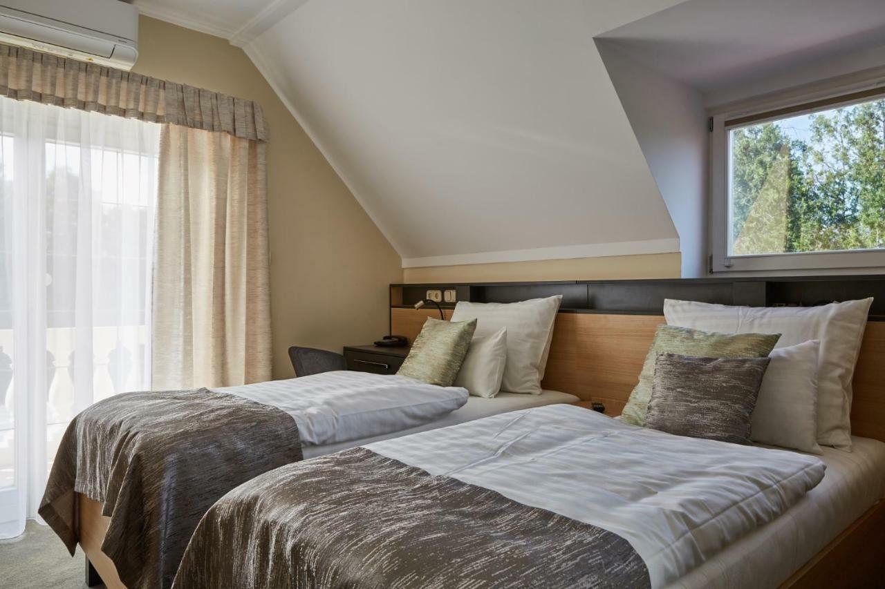 Gold House Pension Balatonfüred Екстериор снимка
