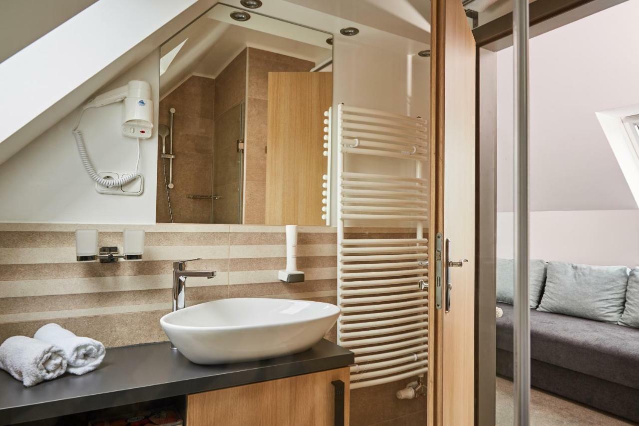 Gold House Pension Balatonfüred Екстериор снимка