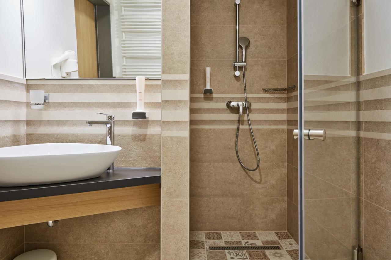 Gold House Pension Balatonfüred Екстериор снимка